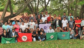 Organizaciones campesinas se reúnen para discutir la economía popular